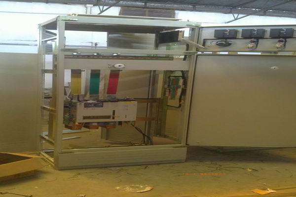 茶山镇控制柜-3683品牌总闸控制柜的使用原则